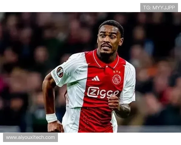 切尔西依靠边路突破与定位球战术力克阿贾克斯展现强大攻防实力